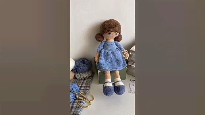 куколка, вязаная из ярн арт джинс